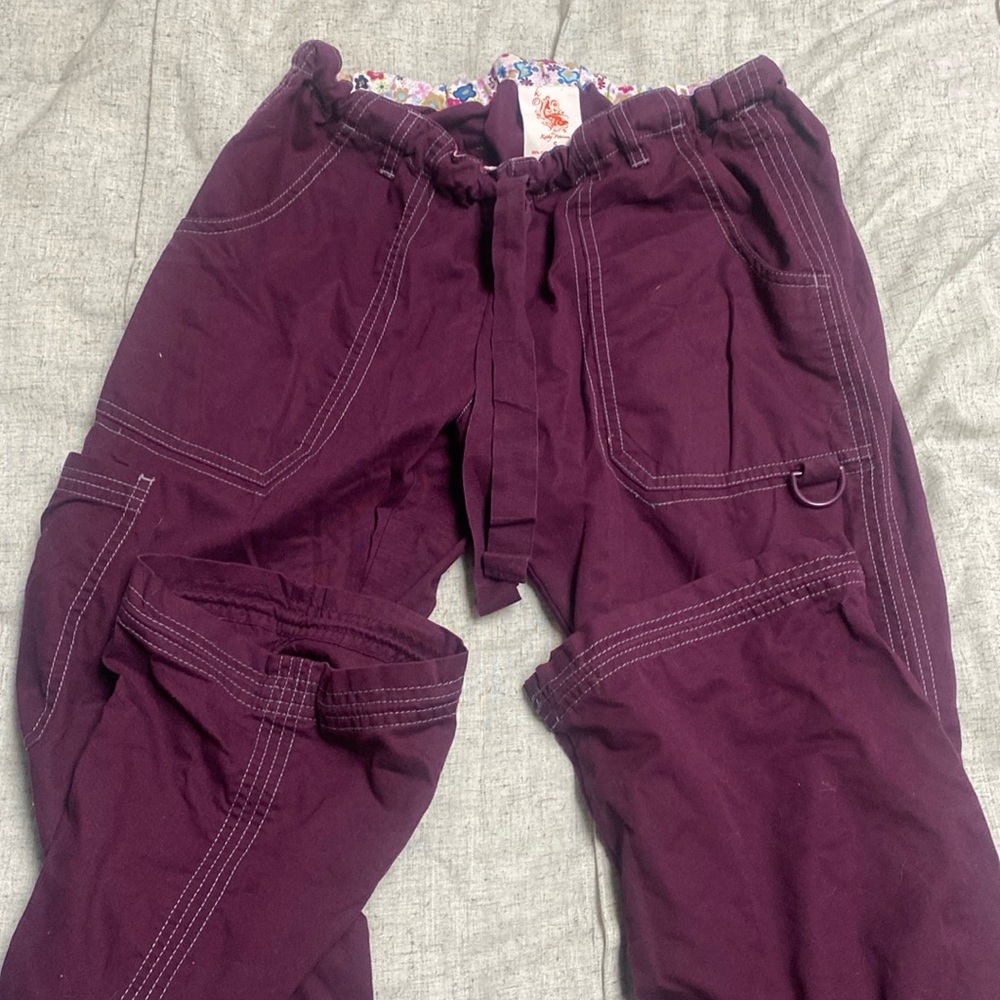 KOI-kathy peterson scrub bottoms size small